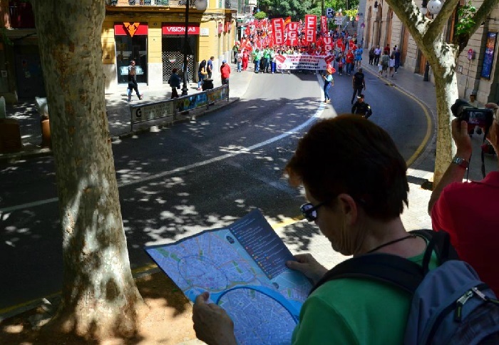 Los sindicatos, contra el 'genocidio' de la clase trabajadora en Palma ...