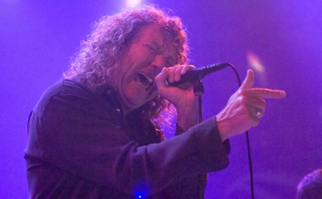 El ex cantante de Led Zeppelin durante una actuacin en Chicago.