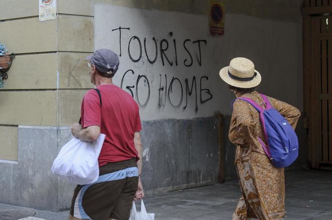 La izquierda contra el turismo