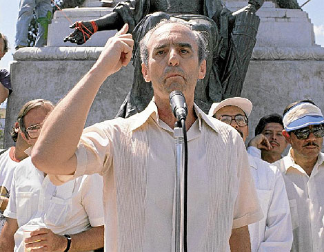 El jesuita Ignacio Ellacura, en una intervencin pblica meses antes su asesinato, el 15 de noviembre de 1989. | El Mundo