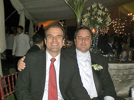 El abogado Rodrigo Rosenberg junto a su hermano. Archivo. | ELMUNDO.es