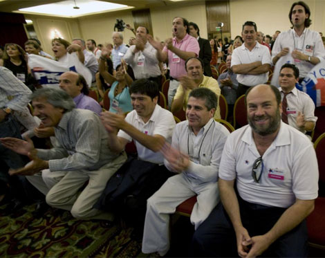Simpatizantes de Piera celebran los resultados.| AFP