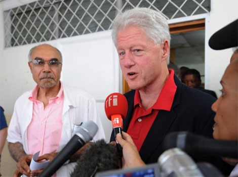 Bill Clinton, ex presidente de EEUU, en Hait.| AFP