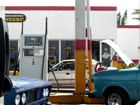 Una gasolinera en Cuba. | Flickr