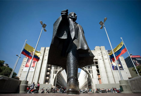 Estatua de Simn Bolvar en el centro de Caracas. | AFP