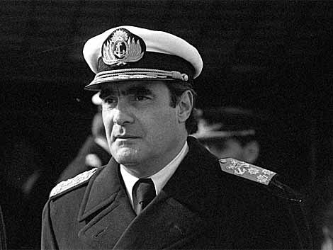 Foto de archivo de 1975 del ex jefe de la Armada argentina.