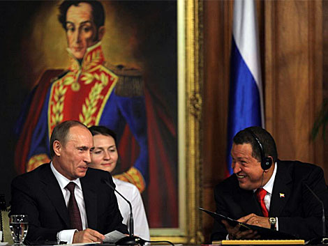 El primer ministro de Rusia y el presidente Venezolano firman acuerdos de cooperación. | AP
