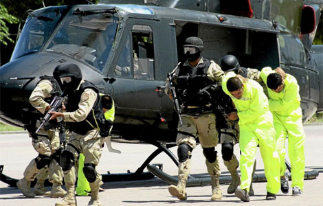 Fuerzas de seguridad llegan este jueves a Ciudad Juarez con cuatro detenidos. | Efe