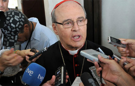 El arzobispo de La Habana, el cardenal Jaime Ortega, conversa con la prensa. | Efe