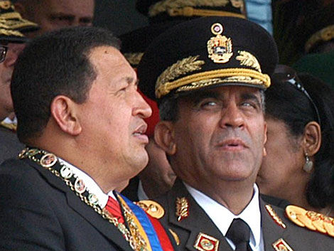 Ral Baduel cuando era ministro de Defensa de Hugo Chvez. | ELMUNDO.es