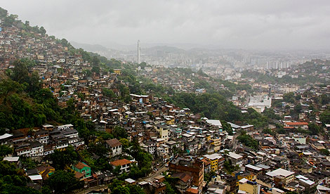 Un conjunto de favelas en Ro de Janeiro, el pasado abril. | Luis Tejero