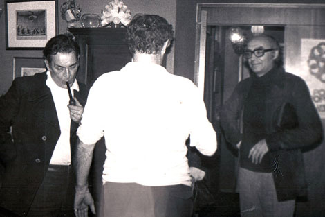 Saramago (der.), junto al actor lusitano, Rogrio Paulo (izq.), el padre del autor del artculo. | RF