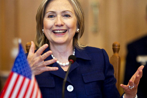 Hillary Clinton en Ucrania. | AP