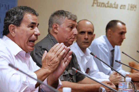Disidentes cubanos durante la rueda de prensa esta maana | Efe