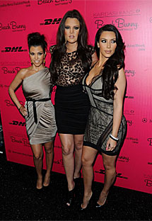 Kourtney, Khloe y Kim Kardashian. | AP