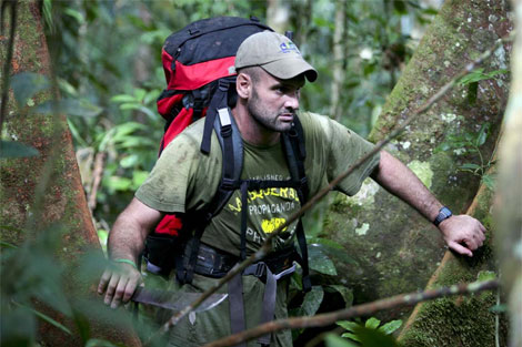 El aventurero durante su travesa por la selva amaznica. | HUM