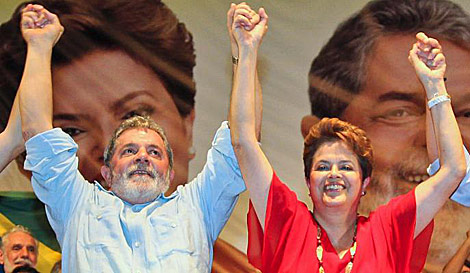 Lula da Silva y Dilma Rousseff, durante un mitin en Mato Grosso do Sul. | AFP