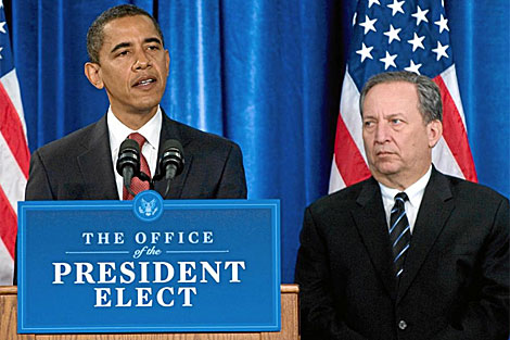El presidente de EEUU y Lawrence Summers en 2008. | AFP