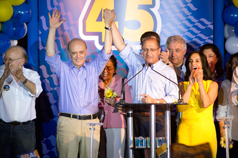 José Serra (izda.) y el candidato a gobernador de São Paulo, Geraldo Alckmin. | Rocío Badiola