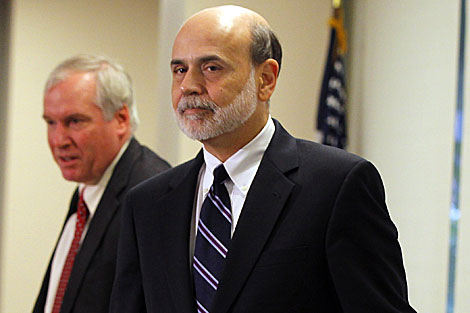 Bernanke (c) en un discurso en una conferencia en Boston. | Reuters