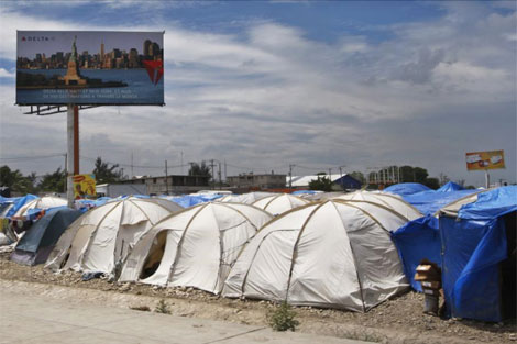 Un campamento de refugiados en Hait. | Reuters