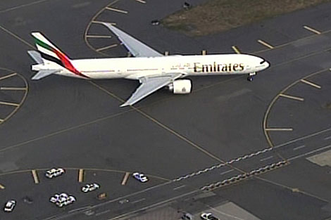 El avin de la aerolnea Emirates procedente de Yemen. | Reuters