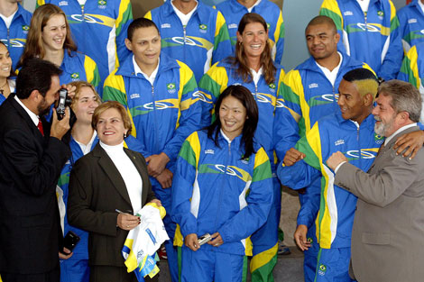 Queiroz y Lula en un acto con deportistas. I ELMUNDO.es