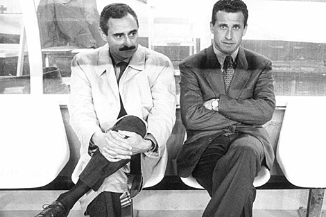 Archivo: Angel Cappa junto a Jorge Valdano en el banquillo del Real Madrid.| ELMUNDO.es