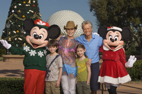 Douglas con su mujer e hijos en Disneyworld. I REUTERS