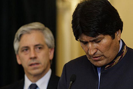 Evo Morales anuncia que anula el aumento del precio de los combustibles. | Reuters