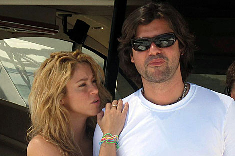 Shakira con su ahora ex novio, Antonio de la Ra.