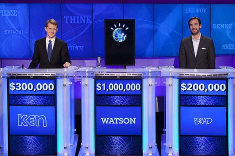 Los concursantes del programa 'Jeopardy', Ken, Watson (IBM) y Brad. | AFP