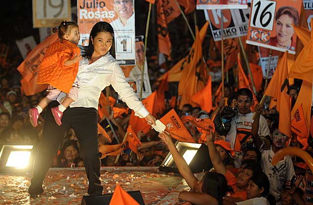 Keiko Fujimori participa en el mitin de cierre de su campaa. / Efe