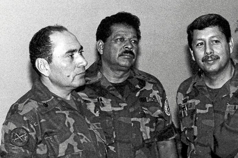 Tres de los ex coroneles del Estado Mayor reclamados por la justicia espaola. | Efe