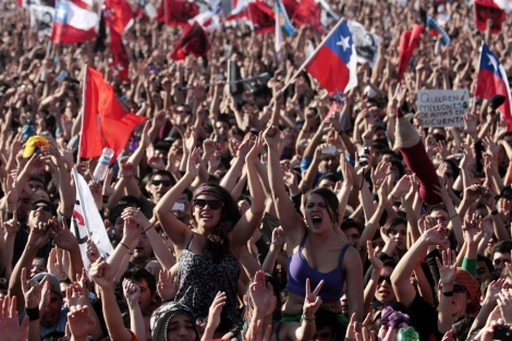 Estudiantes manifestndose en Chile. I Efe