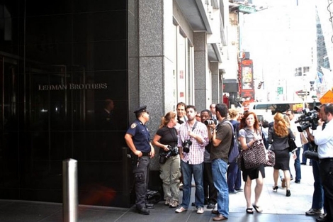 La sede de Lehman Brothers, el 15 de septiembre de 2008, día que se declara en bancarrot
