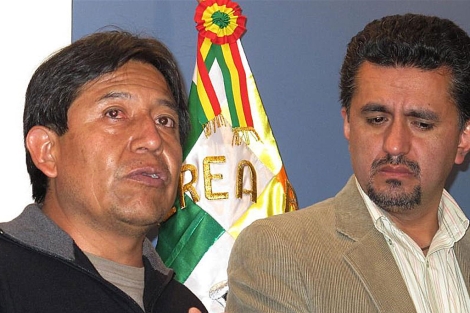 El ministro del Interior de Bolivia Sacha Llorenti (d). | Efe