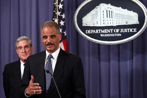 El secretario de Justicia, Eric Holder, habla en una rueda de prensa sobre el complot iraní. | AFP