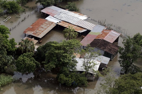 Vista area de una zona inundada en Usulutan, a 70 km al sureste de San Salvador. | AFP
