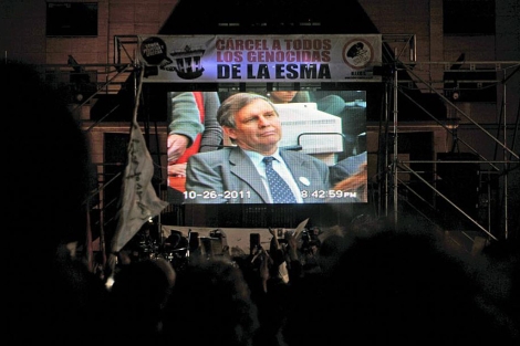 Imagen de Alfredo Astiz proyectada durante el juicio en el centro de Buenos Aires. | AFP