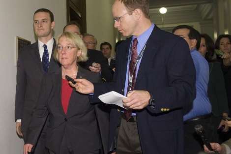 La senadora Patty Murray (c) al salir de la reunin del Super Comit. | Reuters
