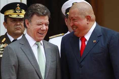 Santos y Chvez en el Palacio de Miraflores. | AP