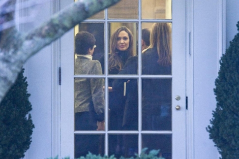 Angelina Jolie en el interior del despacho Oval. | Reuters