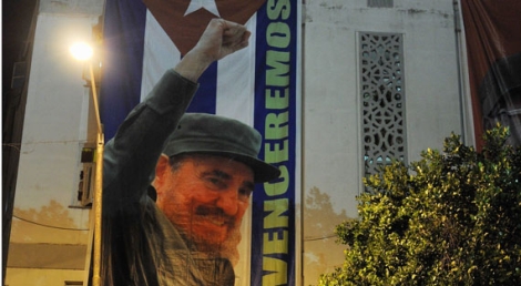 La imagen del anterior presidente, Fidel Castro, sigue presente en los actos cubanos. | Afp