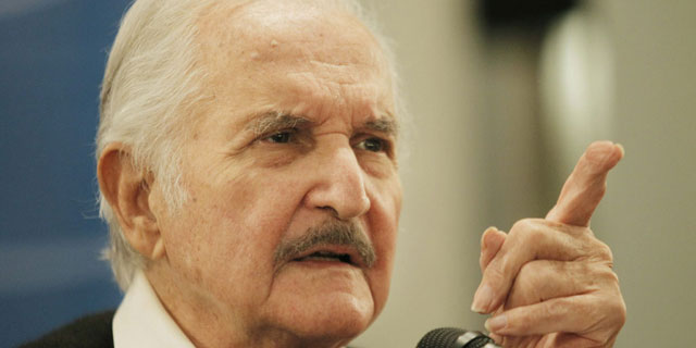 Carlos Fuentes, durante la rueda de prensa. | Efe