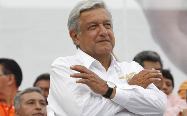 Andrés Manuel López Obrador, en un mitin durante la campaña. | Reuters