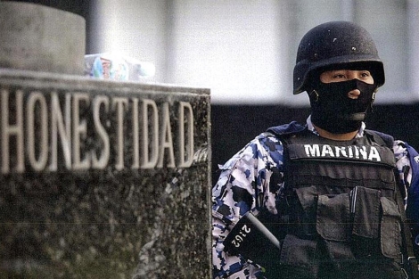 Soldados del Ejrcito toman el control del Estado de Veracruz. | Flix Mrquez