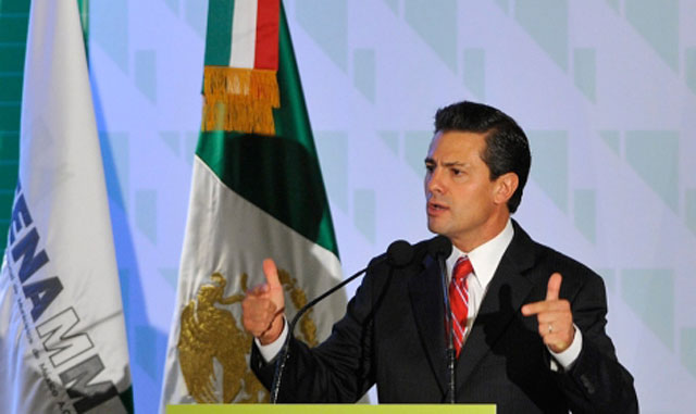 Enrique Peña Nieto durante un mitin político.| Efe/Mario Guzmán