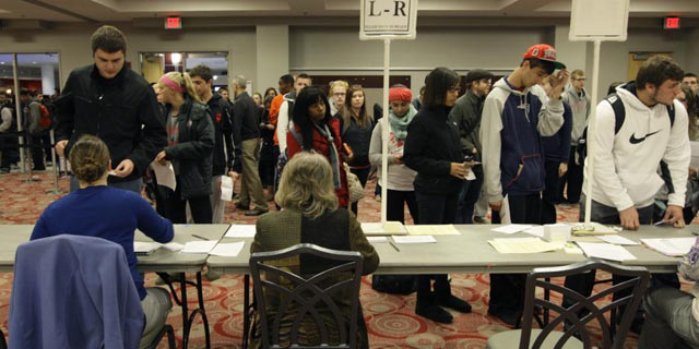 Filas de votantes en la pasada jornada electoral en Ohio. | Afp