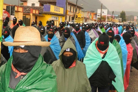 Miles de zapatistas en manifestacin.| Efe